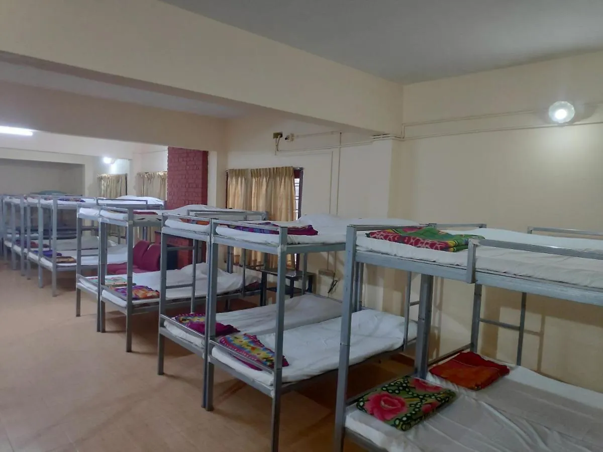 Munnar Downtown Hotel India